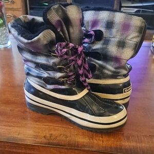 Airwalk Black and Purple Plaid Winter Boots